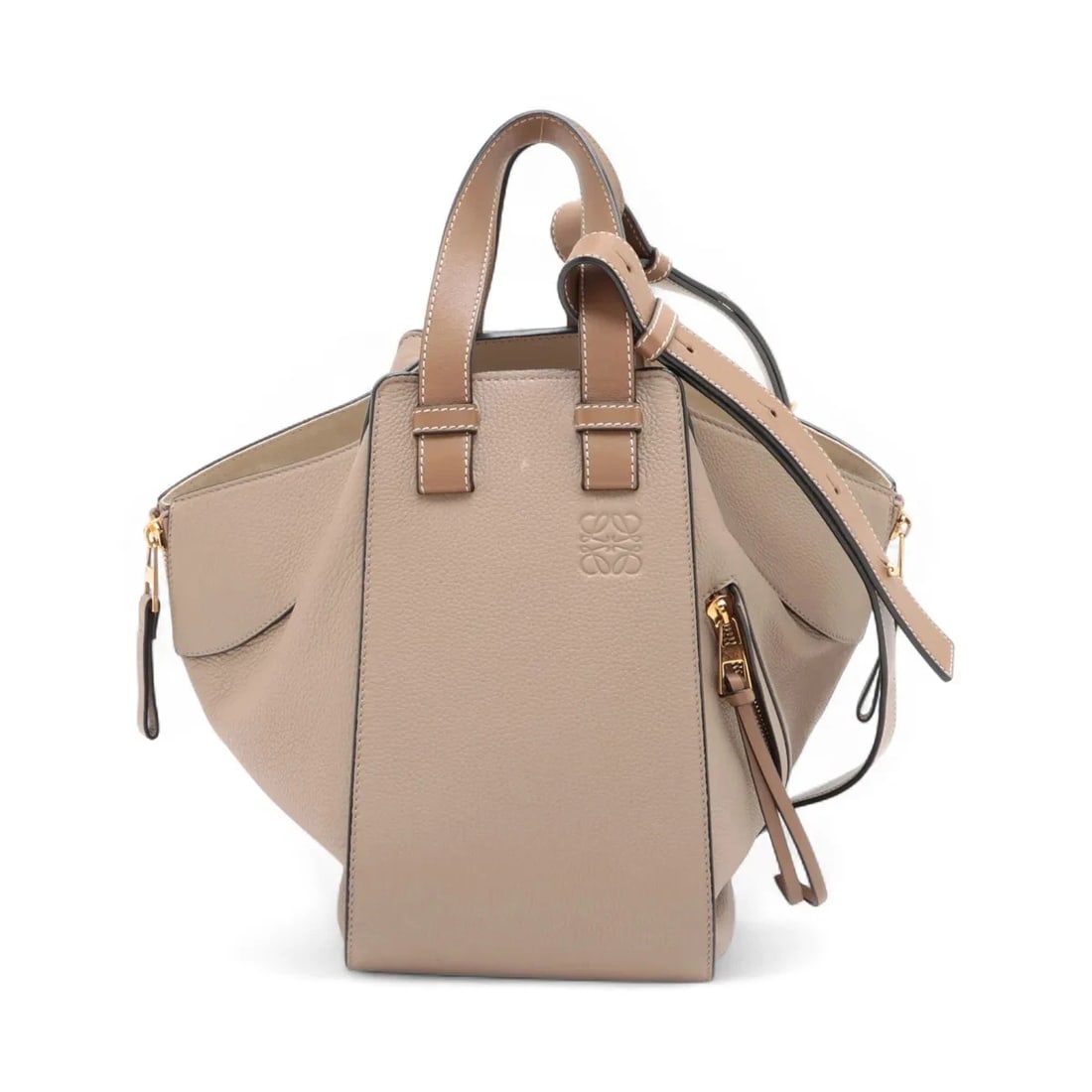 LOEWE HAMMOCK SMALL LEATHER 2 WAY SHOULDER BAG BROWN: Loewe Hammock Small Leather 2 Way Shoulder Bag Brown Brand: Loewe Type/Style: Shoulder bag Material: Leather Color: Brown Size: Height:9.1inchLength:5.5inchDepth:12.0inch Accessories: None
