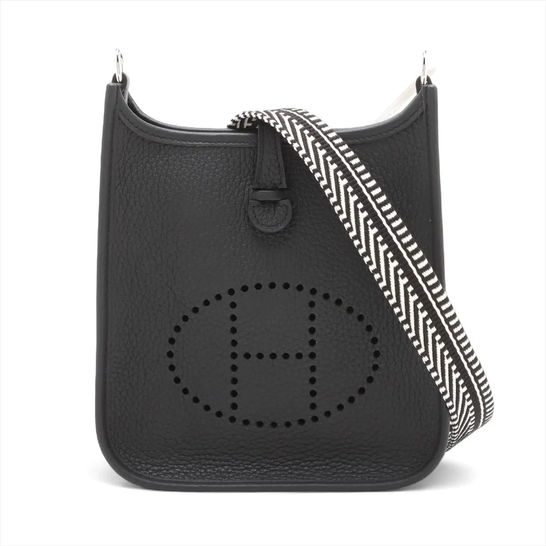 HERMES EVELYN 16 TPM AMAZON TAURILLON CLEMENCE BLACK: Hermes evelyn 16 TPM Amazon Taurillon Clemence Black Brand: Hermes Type/Style: Shoulder bag Material: Taurillon Clemence Color: Black Size: Height:7.5inchLength:6.7inchDepth:2.2inch Accessories: N