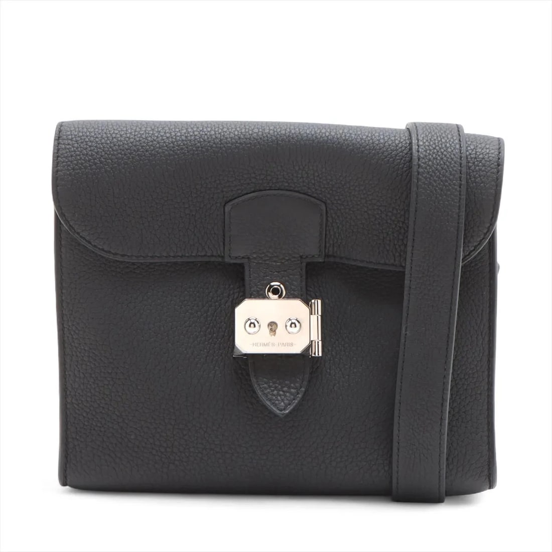 HERMES SAC ADEPECHE 21 TOGO BLACK SILVER: Hermes Sac Adepeche 21 Togo Black Silver Brand: Hermes Type/Style: Shoulder bag Material: Togo Color: Black Size: Height:7.1inchLength:8.3inchDepth:1.6inch Accessories: None Accessories No