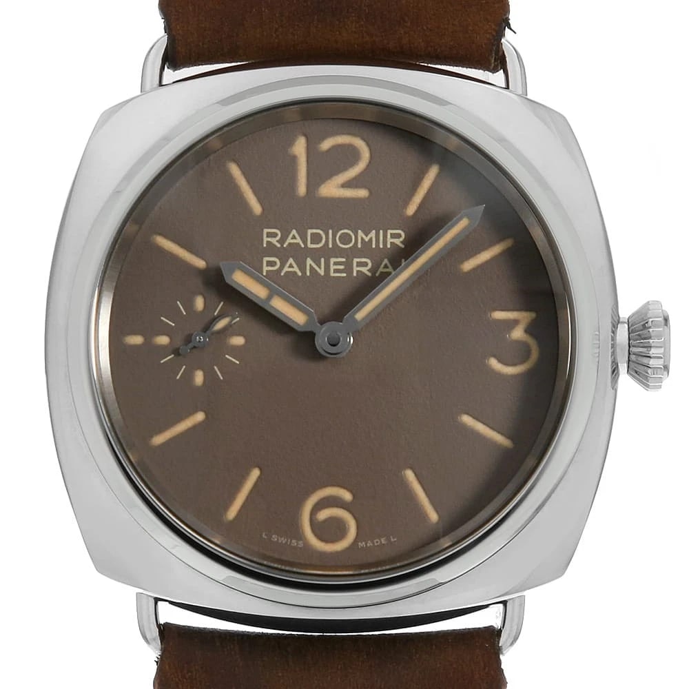 PANERAI RADIOMIR STAINLESS STEEL WATCH: PANERAI radiomir Stainless Steel Watch Brand: PANERAI Type/Style: Wrist watch Material: Band Material Calfskin, Case Material Stainless Steel Color: Dial Color Beige Size: Case:W45mm Accessories: