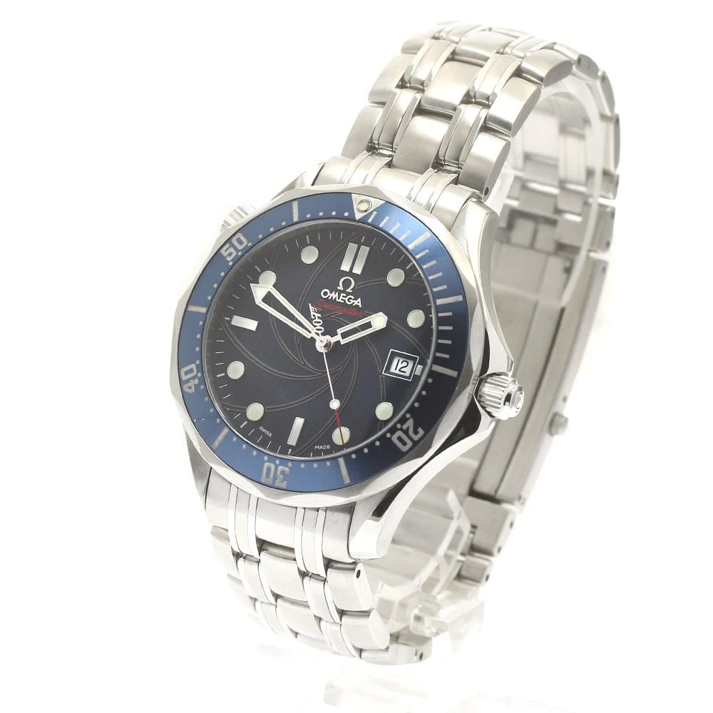 OMEGA SEAMASTER DATE CO-AXIAL WATCH: OMEGA Seamaster Date Co-Axial Watch Brand: OMEGA Type/Style: Wristwatch Material: Band Material Stainless Steel, Case Material Stainless Steel Color: Case Color Silver Band Color Silver Dial Color