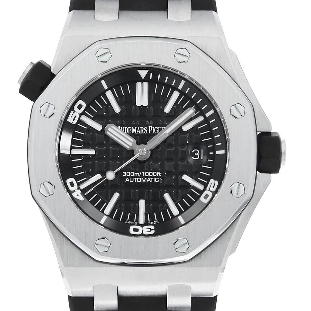 AUDEMARS PIGUET ROYAL OAK OFFSHORE DIVER WATCH: AUDEMARS PIGUET Royal Oak Offshore Diver Watch Brand: AUDEMARS PIGUET Type/Style: Wrist watch Material: Band Material rubber, Case Material Stainless Steel Color: Dial Color Black Size: Case:W42mm