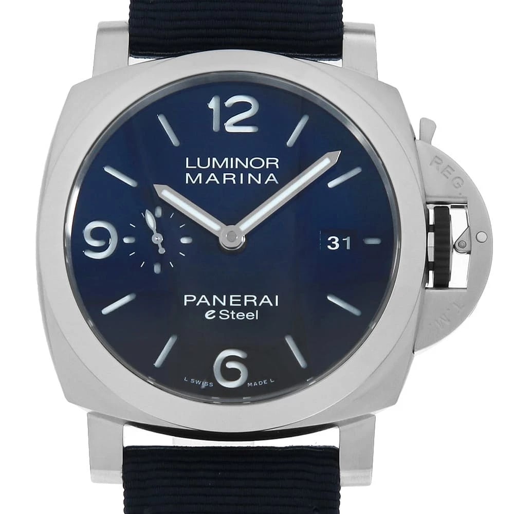 PANERAI LUMINOR MARINA BLUE WATCH: PANERAI Luminor Marina Blue Watch Brand: PANERAI Type/Style: Wrist watch Material: Band Material textile, Case Material eSteel Color: Dial Color Blue Size: Case:W44mm Accessories: None Accessories