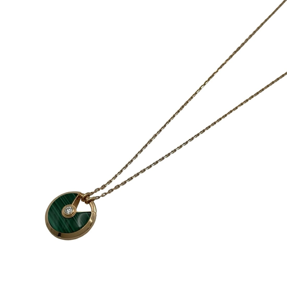 CARTIER AMULET NECKLACE S PINK GOLD AU750/MALACHITE/DIAMOND: Cartier Amulet Necklace S Pink Gold Au750/Malachite/Diamond Brand: Cartier Type/Style: Necklace Material: 18K PG, Main Stone Malachite Color: PG Size: Size Height: approx. 18.5mm Width: approx. 16.9mm