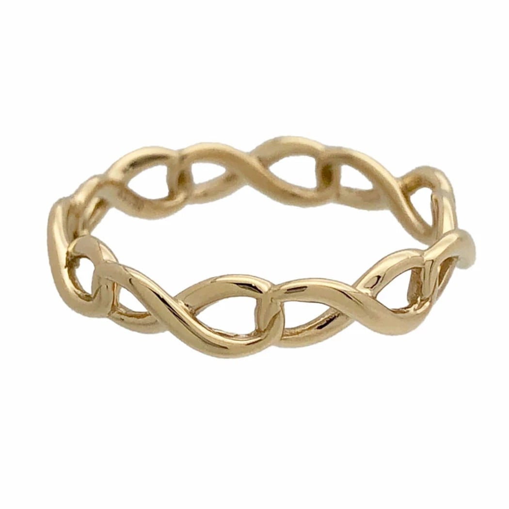 TIFFANY INFINITY RING 750YG YELLOW GOLD: Tiffany Infinity Ring 750YG Yellow Gold Brand: Tiffany & Co. Type/Style: Material: 750YG Color: Yellow Gold Size: US 5.5 Accessories: None Accessories Notice: When purchasing pre-owned goo