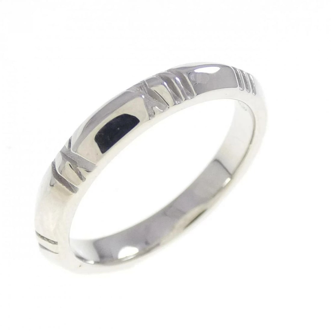 TIFFANY ATLAS X NARROW RING WHITE GOLD 750: Tiffany Atlas X Narrow Ring White Gold 750 Brand: Tiffany & Co. Type/Style: Ring Material: 750 White Gold (WG) Color: White Gold Size: US5 Accessories: None Accessories Notice: When purchasing