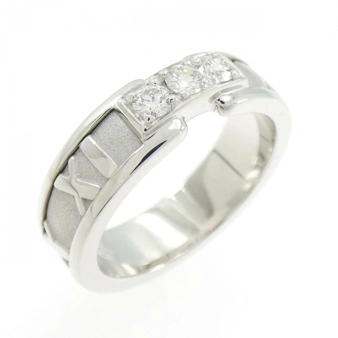 TIFFANY ATLAS RING TITANIUM WHITE GOLD: Tiffany Atlas Ring Titanium White Gold Brand: Tiffany & Co. Type/Style: Ring Material: 750 White Gold, Main Stone Natural Color: White Gold Size: US 5.5 Accessories: None Accessories Notic