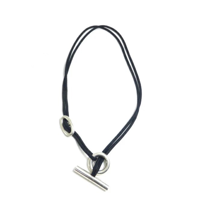 HERMES CHENE DUNKLE SKIPPER NECKLACE 925 SILVER: Hermes Chene Dunkle Skipper Necklace 925 Silver Brand: Hermes Type/Style: Necklace Material: Silver Color: Silver Size: Chain length 15 inches. Accessories: None Accessories Notice: When p