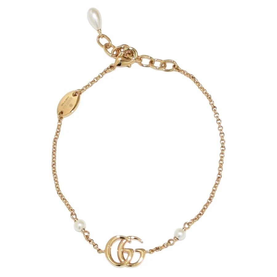 GUCCI PEARL GOLD BRACELET: Gucci Pearl Gold Bracelet Brand: GUCCI Type/Style: Bracelet Material: GP Pearl Color: YG Size: motif (height): 0.4 in ? width: 0.4 in, wrist circumference: 6.3 in to 7.3 in Accessories: None <