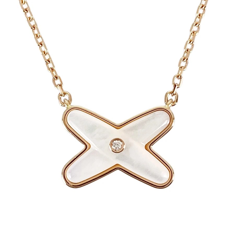 CHAUMET JEUX DE LIENS ROSE GOLD SHELL DIAMOND NECKLACE: Chaumet Jeux de Liens Rose gold Shell Diamond Necklace Brand: Chaumet Type/Style: Necklace Material: 18K Rose Gold, Main Stone Secondary Stone Natural Color: Gold Size: Top size:8.8mm×12.3mm