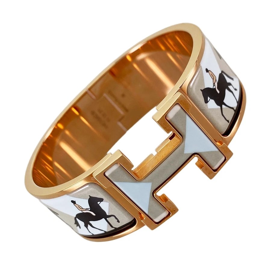 HERMES CLICK CRACK H GOLD PLATED BANGLE: HERMES Click crack H Gold plated Bangle Brand: HERMES Type/Style: Bangle Material: Gold Plated Color: Gold Size: width:19.5mm Wrist Size:16.5cm Accessories: None Accessories Notice: When p