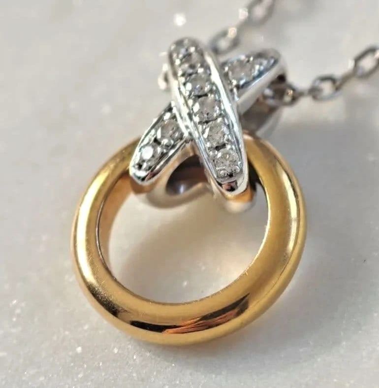 CHAUMET LIENS DE CHAUMET PREMIERE LIENS DIAMOND CROSS PENDANT NECKLACE: Chaumet Liens de Chaumet Premiere Liens Diamond Cross Pendant Necklace Brand: Chaumet Type/Style: Necklace Material: 18k Rose Gold 18k White Gold, Main Stone Natural Color: Main Stone Color White Size
