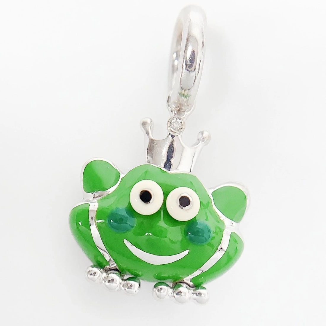 AARON BASHA FROG WITH CROWN GREEN ENAMEL DIAMOND PENDANT: Aaron Basha Frog with Crown Green Enamel Diamond Pendant Brand: Aaron Basha Type/Style: Pendant Material: 18k White Gold, Main Stone Natural Color: Green Size: 23.4 mm ? 14.0 mm / 0.9 in ? 0.6 in