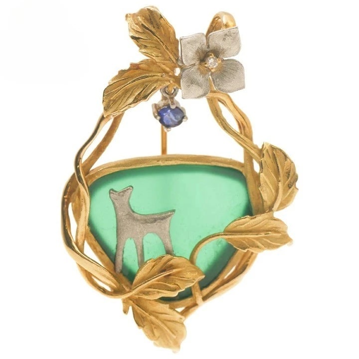 NOBUKO ISHIKAWA AS TIME DOG FLOWER AGATE SAPPHIRE PENDANT BROOCH: Nobuko Ishikawa As Time Dog Flower Agate Sapphire Pendant Brooch Brand: As time (Nobuko Ishikawa) Type/Style: Pendant Material: 18k Gold Platinum 900 Color: Multicolor Size: Approx. W 1.1 x H 1.7 in /