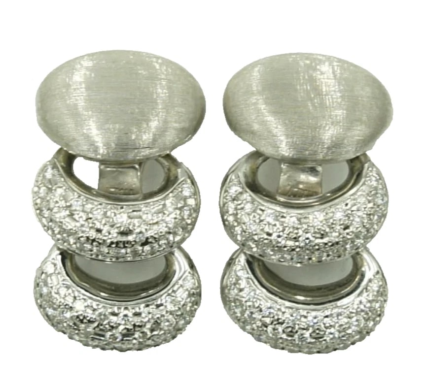 NANIS DIAMOND 18K WHITE GOLD DANGLE DROP EARRINGS JEWELRY: Nanis Diamond 18k White Gold Dangle Drop Earrings Jewelry Brand: Nanis Type/Style: Earrings Material: 18k White Gold Color: White Size: Approx. W 0.6 x H 1.0 x D 0.3 in / W 14.8 x H 26.0 x D 6.5 mm