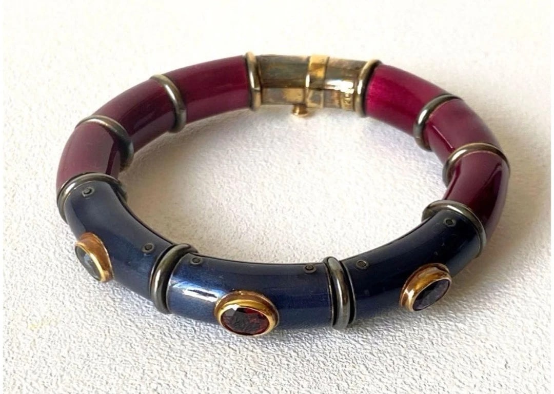 LA NOUVELLE BAGUE 925 SILVER BANGLE: La Nouvelle Bague 925 Silver Bangle Brand: Nouvelle Bague Type/Style: Bracelet Material: 18k Gold Sterling Silver 925 Color: Multi Size: Outer Circumference: Approx. 24.0 cm / 9.4 in Inner
