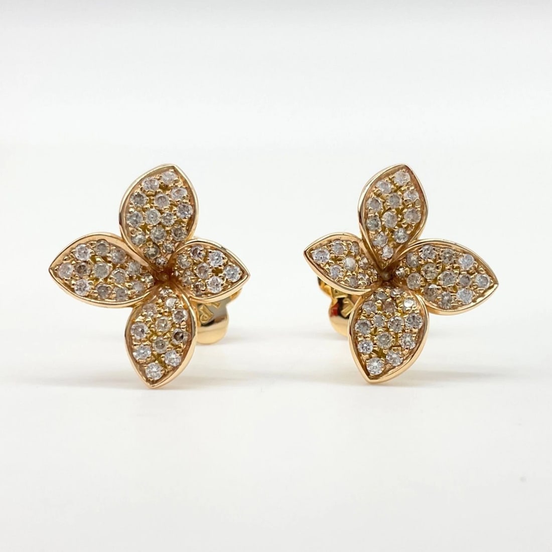 PASQUALE BRUNI PETIT GARDEN 18K ROSE GOLD STUD EARRINGS: Pasquale Bruni Petit Garden 18k Rose Gold Stud Earrings Brand: PASQUALE BRUNI Type/Style: Earrings Material: 18K Rose Gold, Main Stone Natural Color: Pink Size: Height approx. 1.7 cm ? Width approx.