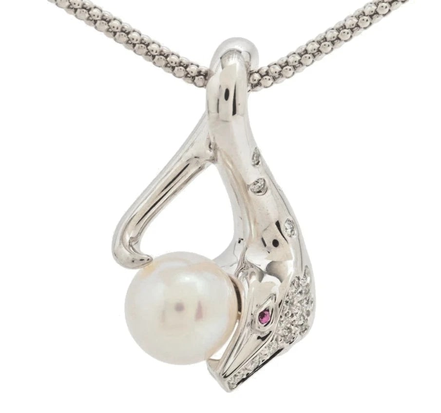 BOUCHERON SNAKE PEARL DIAMOND 18K WHITE GOLD NECKLACE PENDANT: Boucheron Snake Pearl Diamond 18k White Gold Necklace Pendant Brand: Boucheron Type/Style: Necklace Material: 18K White Gold, Main Stone Secondary Stone Natural Color: White Size: Total Length: Approx