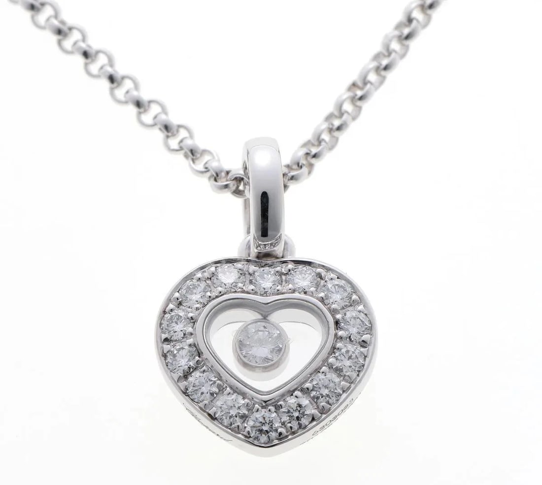 CHOPARD HAPPY DIAMONDS HEART MOVING PAVE CHAIN NECKLACE PENDANT: Chopard Happy Diamonds Heart Moving Pave Chain Necklace Pendant Brand: Chopard Type/Style: Necklace Material: 18k White Gold, Main Stone Natural Color: White Size: Chain Length: Approx. 42 cm / Approx