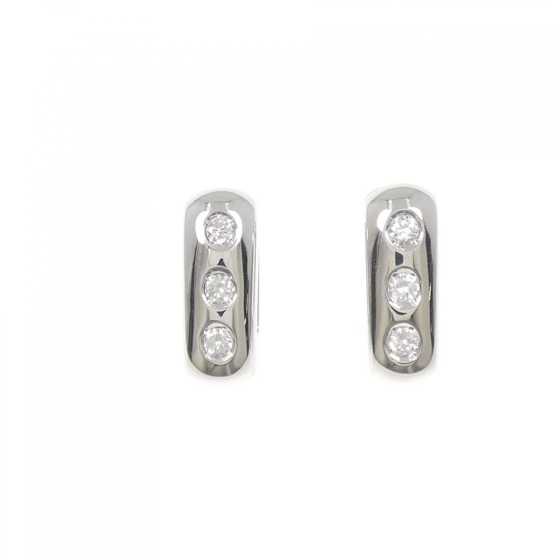 750WG DIAMOND PIERCE: 750WG Diamond Pierce Brand: Unbranded Type/Style: Diamond Pierce/Earring Material: 750 white gold, Main Stone/Creation Natural Color: White Gold Size: Actual Size Approx. height x width: 14.2mm x