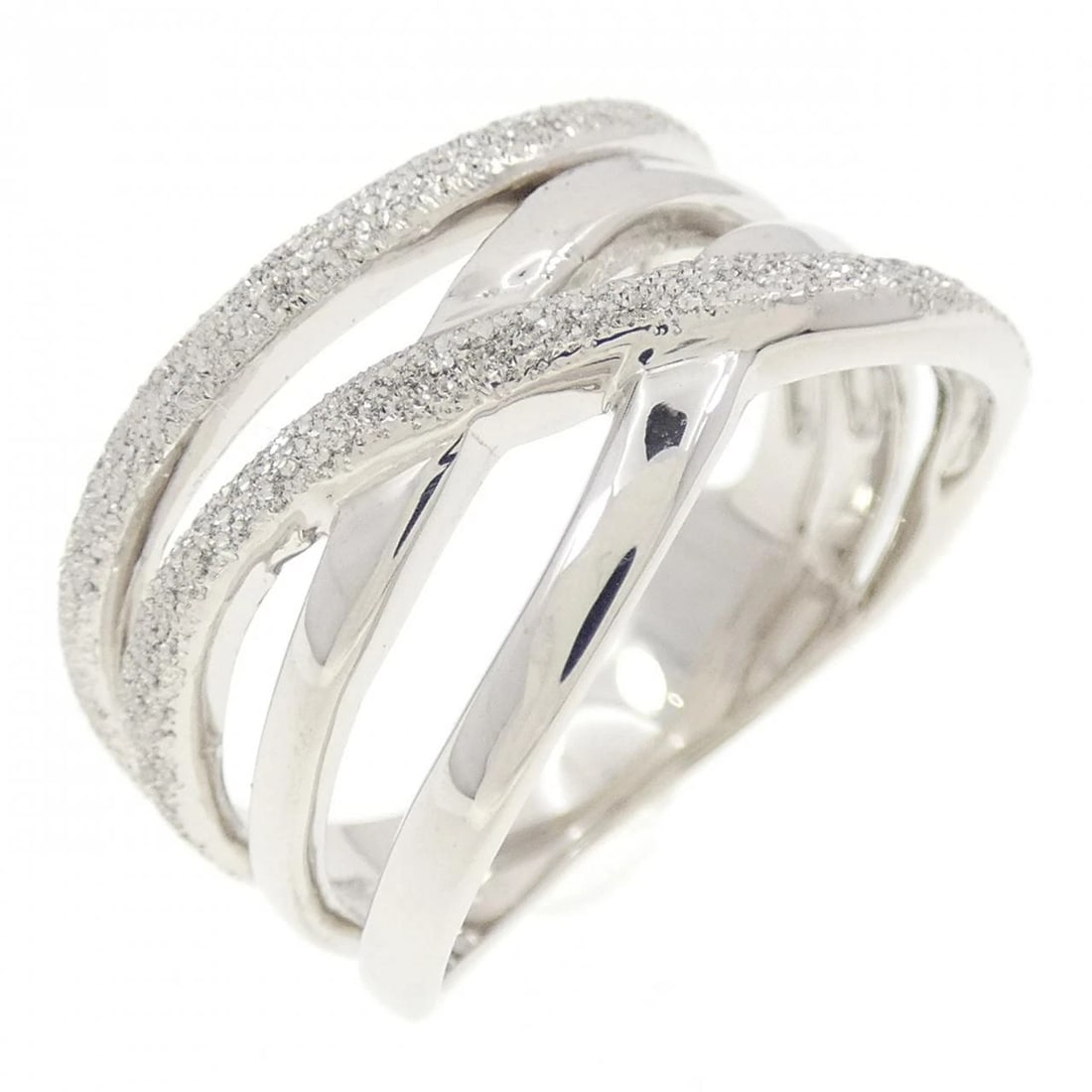 K18WG RING: K18WG Ring Brand: Unbranded Type/Style: ring Material: K18WG, Color: WHite gold Size: US 5 3/4 Accessories: None Accessories Notice: When purchasing pre-owned goods, please refer to the photos of the