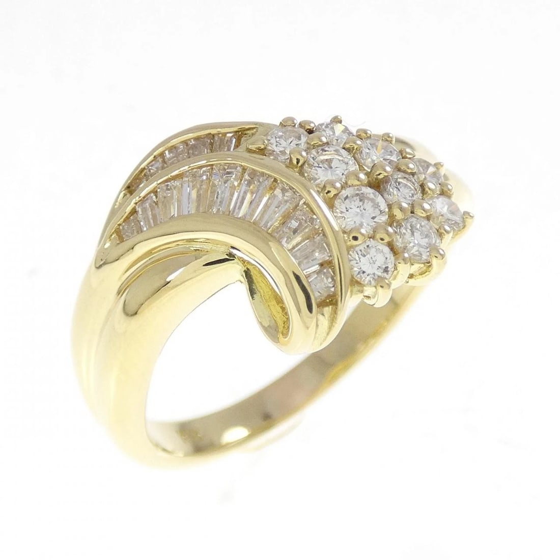 K18YG DIAMOND RING: K18YG Diamond Ring Brand: Unbranded Type/Style: Diamond ring Material: K18 yellow gold, Main Stone/Creation Natural Color: Yellow Gold Size: US 9.5 Accessories: None Accessories Notice: When