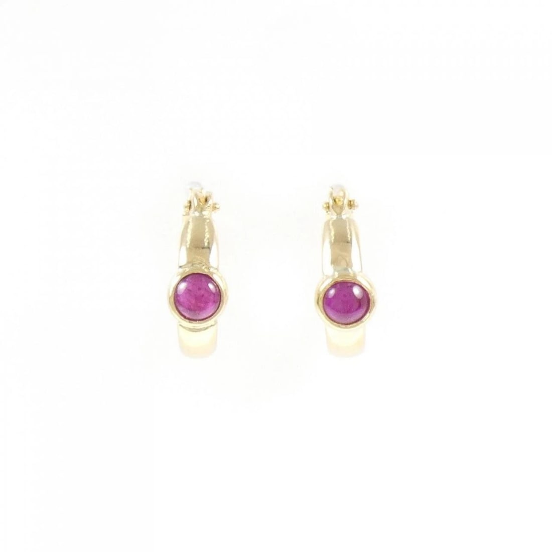 18K YELLOW GOLD RUBY PIERCE (1 of 3)