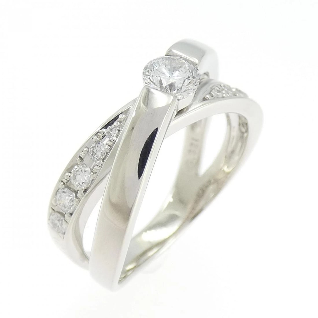 PT900 DIAMOND RING: PT900 Diamond Ring Brand: Unbranded Type/Style: Diamond Ring Material: PT900, Color: Silver Size: US 6 1/4 Accessories: None Accessories Notice: When purchasing pre-owned goods, please ref