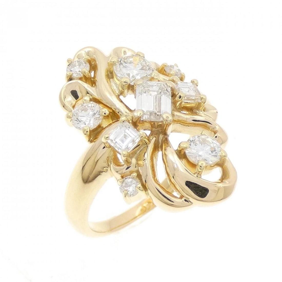 K18YG DIAMOND RING: K18YG Diamond Ring Brand: Unbranded Type/Style: Diamond Ring Material: K18YG, Color: Yellow Gold Size: US 6 1/4 Accessories: None Accessories Notice: When purchasing pre-owned goods, please refer to