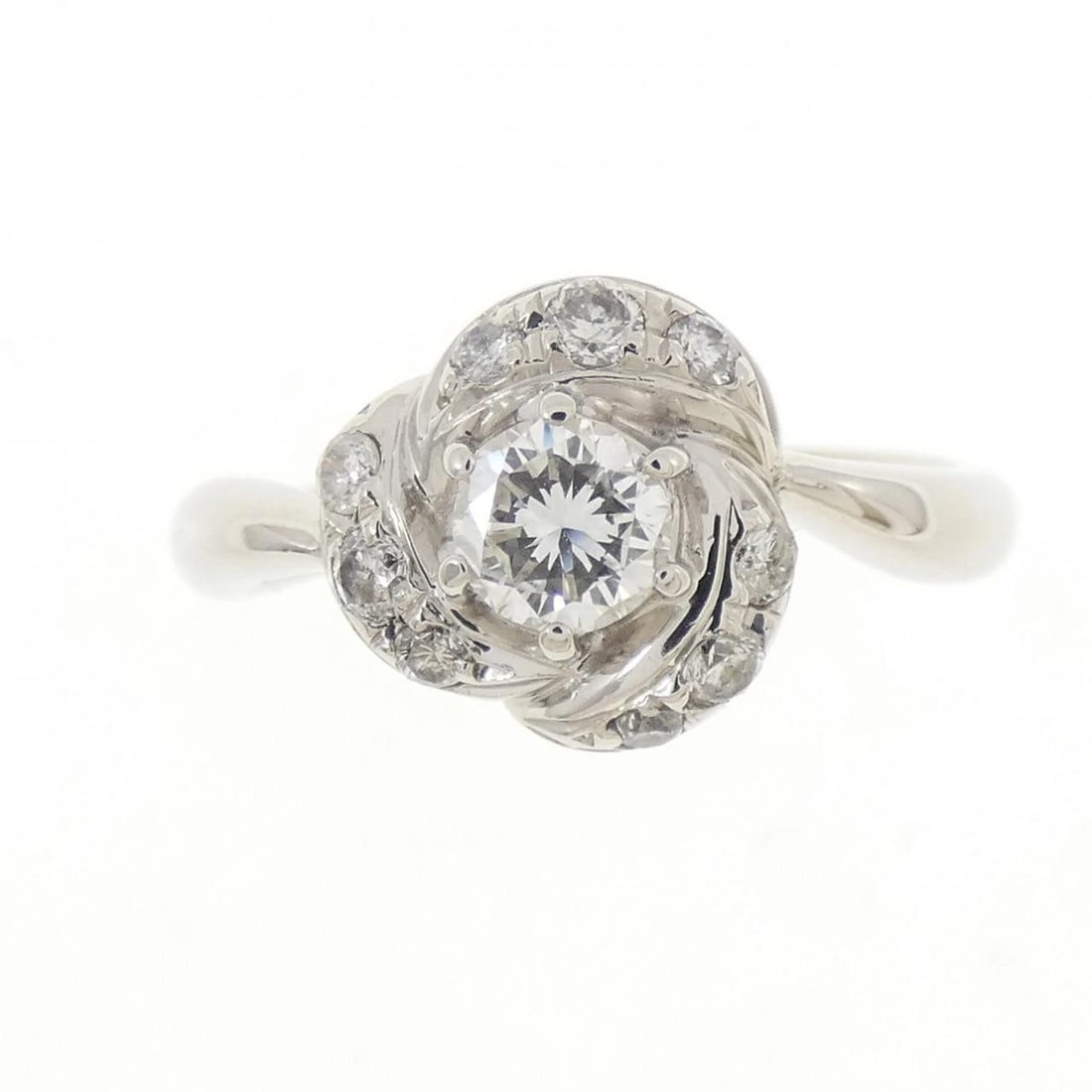 PT900 DIAMOND RING: PT900 Diamond Ring Brand: Unbranded Type/Style: Diamond Ring Material: PT900, Color: Silver Size: US 6 Accessories: None Accessories Notice: When purchasing pre-owned goods, please refer to the