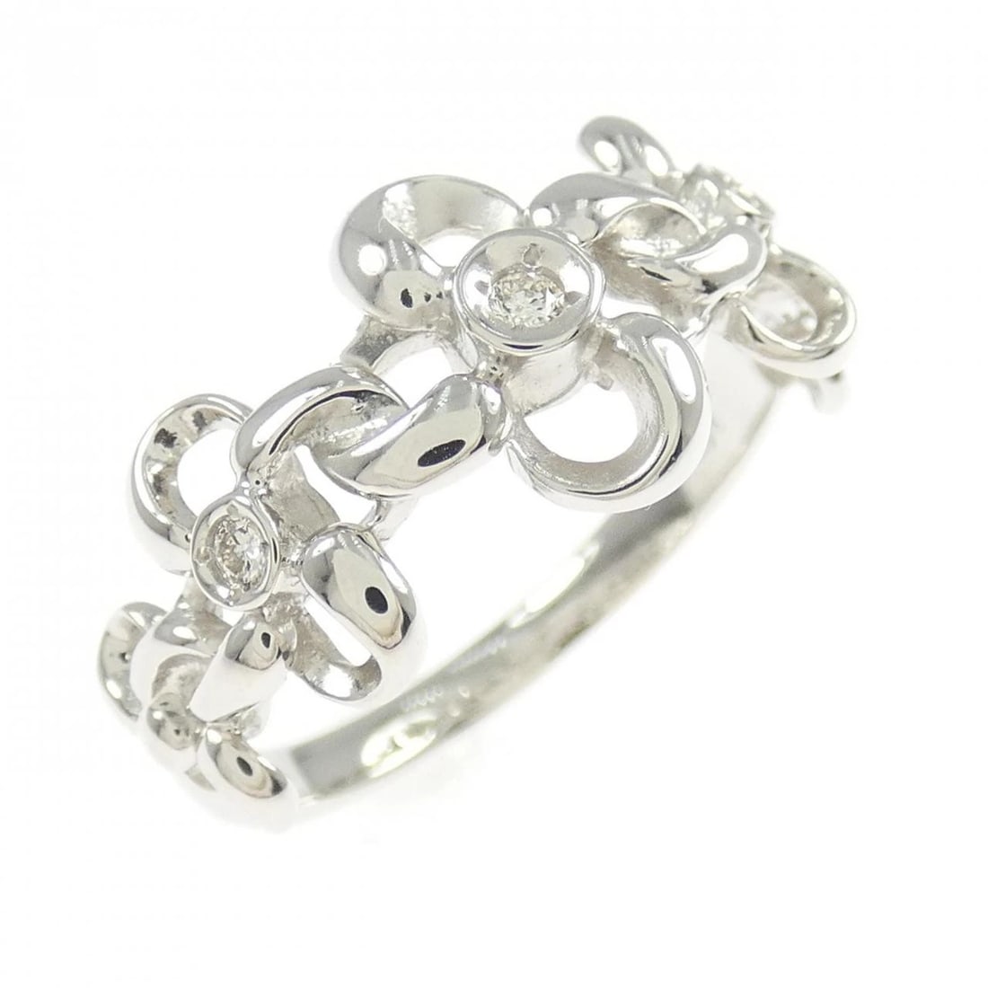 PT950 FLOWER DIAMOND RING: PT950 Flower Diamond Ring Brand: Unbranded Type/Style: Diamond Ring Material: PT950, Color: silver Size: US 5 3/4 Accessories: None Accessories Notice: When purchasing pre-owned goods, please refer