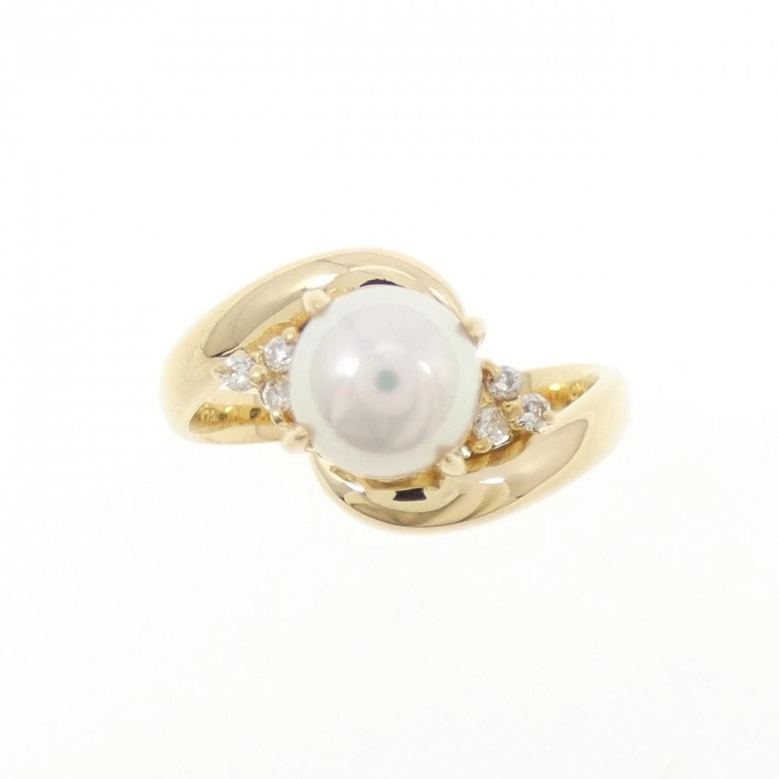 18K YELLOW GOLD AKOYA PEARL RING: 18K Yellow Gold Akoya Pearl Ring Brand: Unbranded Type/Style: Akoya Pearl Ring Material: K18YG, Main Stone/Creation Akoya Pearl Secondary Stone Diamond Color: Yellow gold Size: US 5 3/4 Accessorie