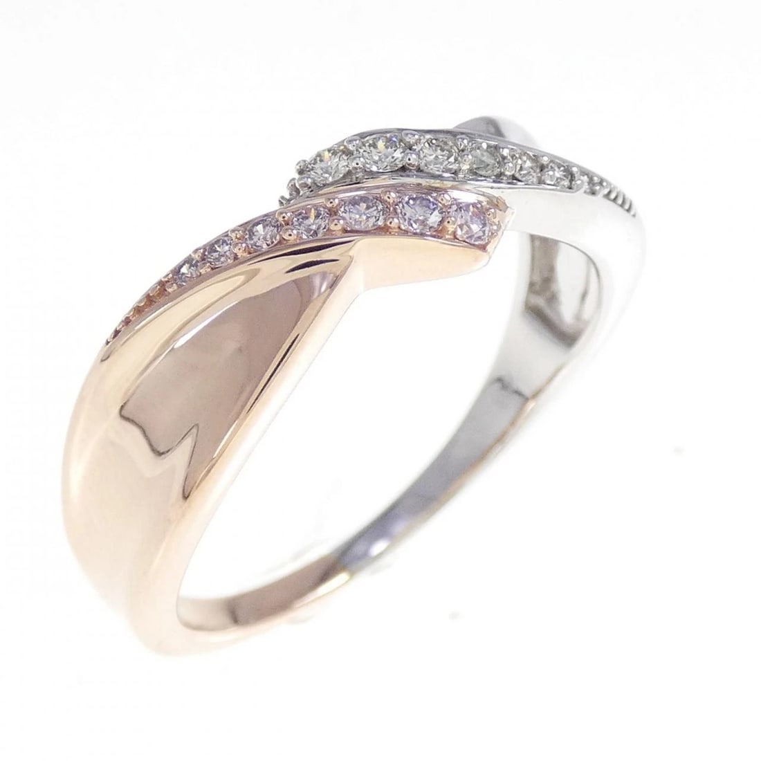 K18YG/K18WG DIAMOND RING: K18YG/K18WG Diamond Ring Brand: Unbranded Type/Style: Diamond Ring Material: K18YG/K18WG, Color: YG,WG Size: US 9 1/4 Accessories: None Accessories Notice: When purchasing pre-owned goods, please