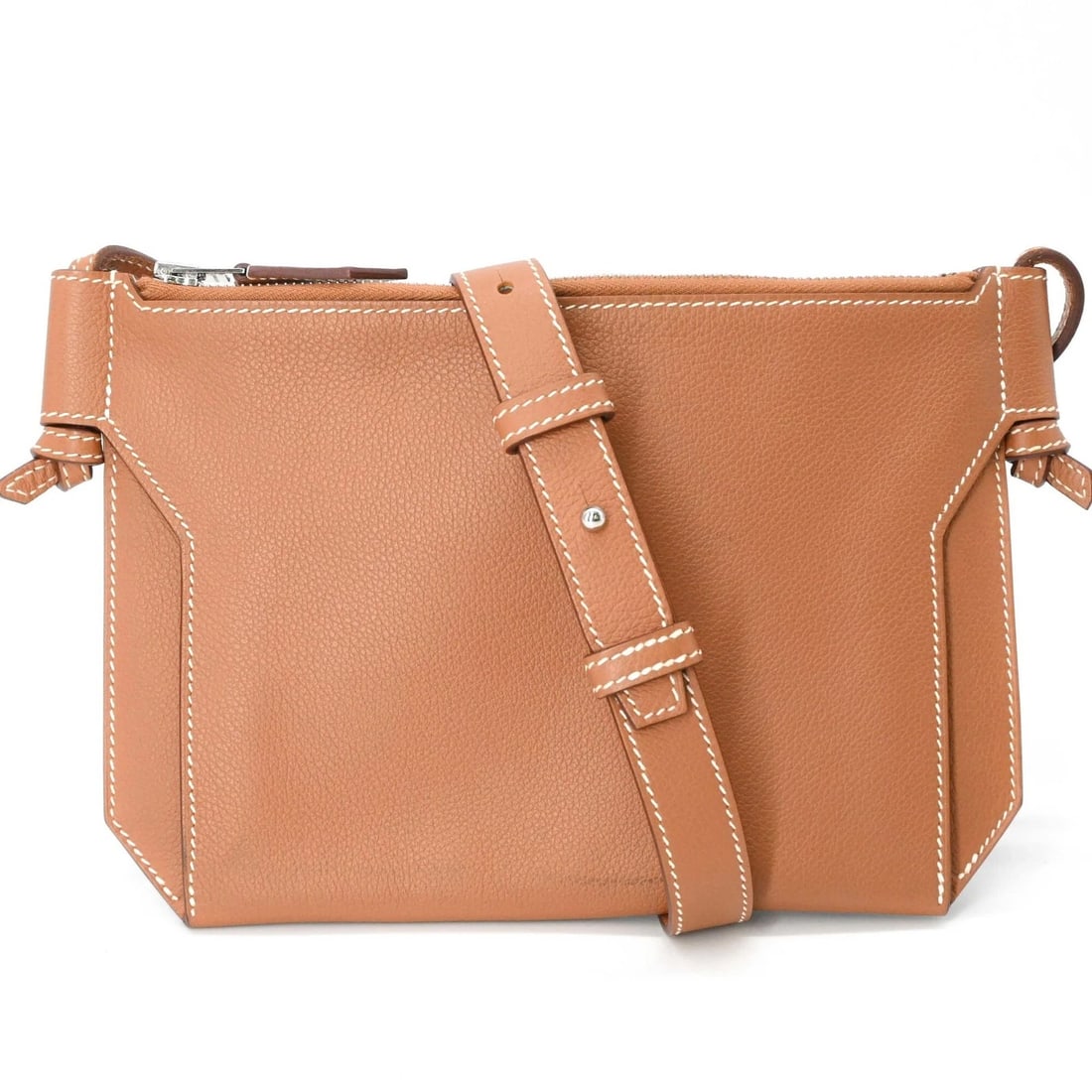 HERMES ULTRA PLA 24 EVERCOLOR SHOULDER BAG FOR WOMEN, GOLD BROWN: HERMES Ultra Pla 24 Evercolor Shoulder Bag for Women, Gold Brown Brand: Hermes Type/Style: Shoulder bag Material: Evercalf leather Color: Gold Size: (HxWxD)16.5cm x 24cm x 1cm / 6.49'' x 9.44'' x 0.39