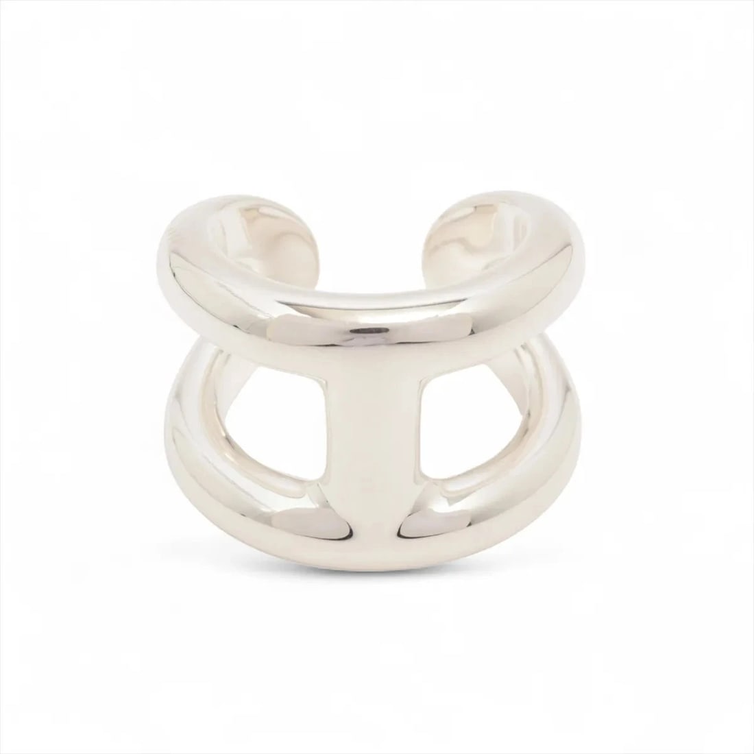 HERMES OSMO'S GM RING: Hermes Osmo's GM Ring Brand: Hermes Type/Style: Ring Material: 925 Color: Silver Size: 6.25 - 6.5 US Accessories: None Accessories Notice: When purchasing pre-owned goods, please refer to t