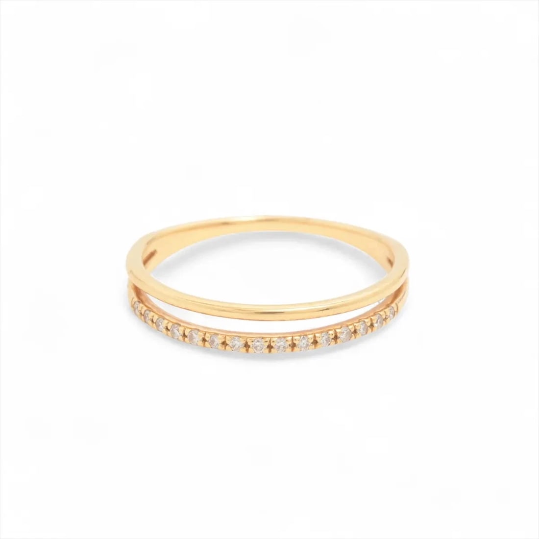 ETE DIAMOND RING K18(YG): ete diamond Ring K18(YG) Brand: ete Type/Style: Ring Material: K18(YG), Main Stone Natural Color: Yellow Gold Size: 6.25 - 6.5 US Accessories: None Accessories Notice: When purchasing pre-owned