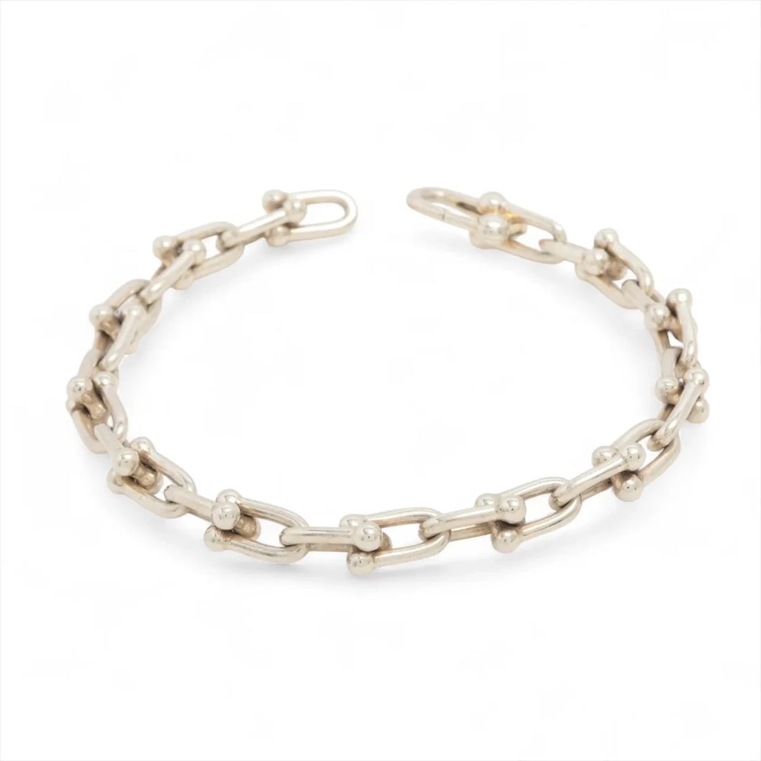 TIFFANY HARDWARE SMALL LINK BRACELET 925 SILVER: Tiffany Hardware small link Bracelet 925 Silver Brand: Tiffany Type/Style: Bracelet Material: 925 Color: Silver Size: Bracelet length:16cm Accessories: None Accessories Notice: When purchasing