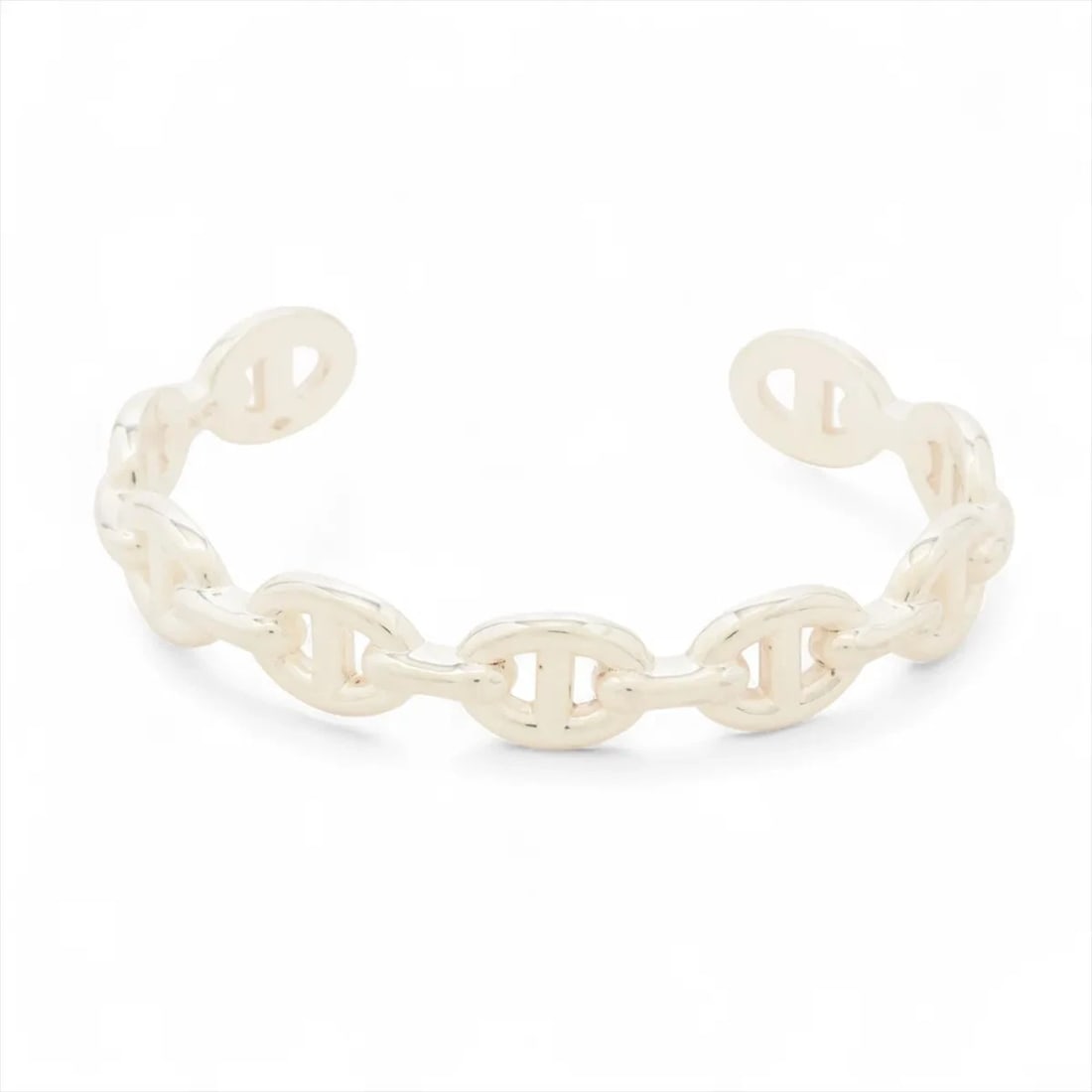HERMES CHAINE D'ANCRE ENCHAINEE BANGLE SH: Hermes Chaine d'Ancre Enchainee Bangle SH Brand: Hermes Type/Style: Bracelet Material: 925 Color: Silver Size: Bracelet length:16cm Accessories: None Accessories Notice: When purchasing pre-owned