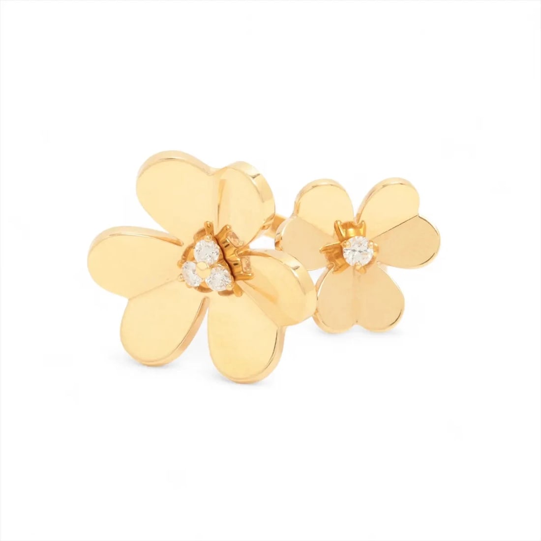 VAN CLEEF & ARPELS DIAMOND RING 750(YG): Van Cleef & Arpels diamond Ring 750(YG) Brand: Van Cleef & Arpels Type/Style: Ring Material: 750(YG), Main Stone Natural Color: Yellow Gold Size: 5.5 - 5.75 US Accessories: None Accessories Notice: