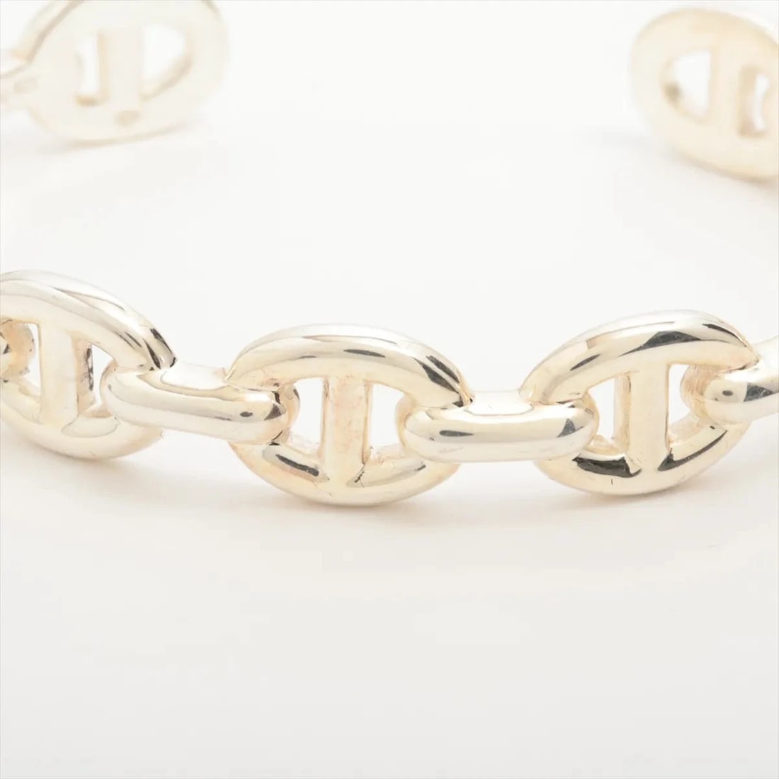 HERMES BANGLE 925 SILVER: Hermes Bangle 925 Silver Brand: Hermes Type/Style: Bracelet Material: 925 Color: Silver Size: Bracelet length:14cm Accessories: None Accessories Notice: When purchasing pre-owned goods, please refer