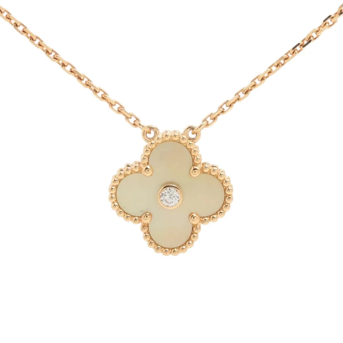VAN CLEEF & ARPELS NECKLACE 750(YG): Van Cleef & Arpels Necklace 750(YG) Brand: Van Cleef & Arpels Type/Style: Necklace Material: 750(YG) Color: Yellow Gold Size: Chain length:42.1cm Accessories: None Accessories Notice: When purchasing