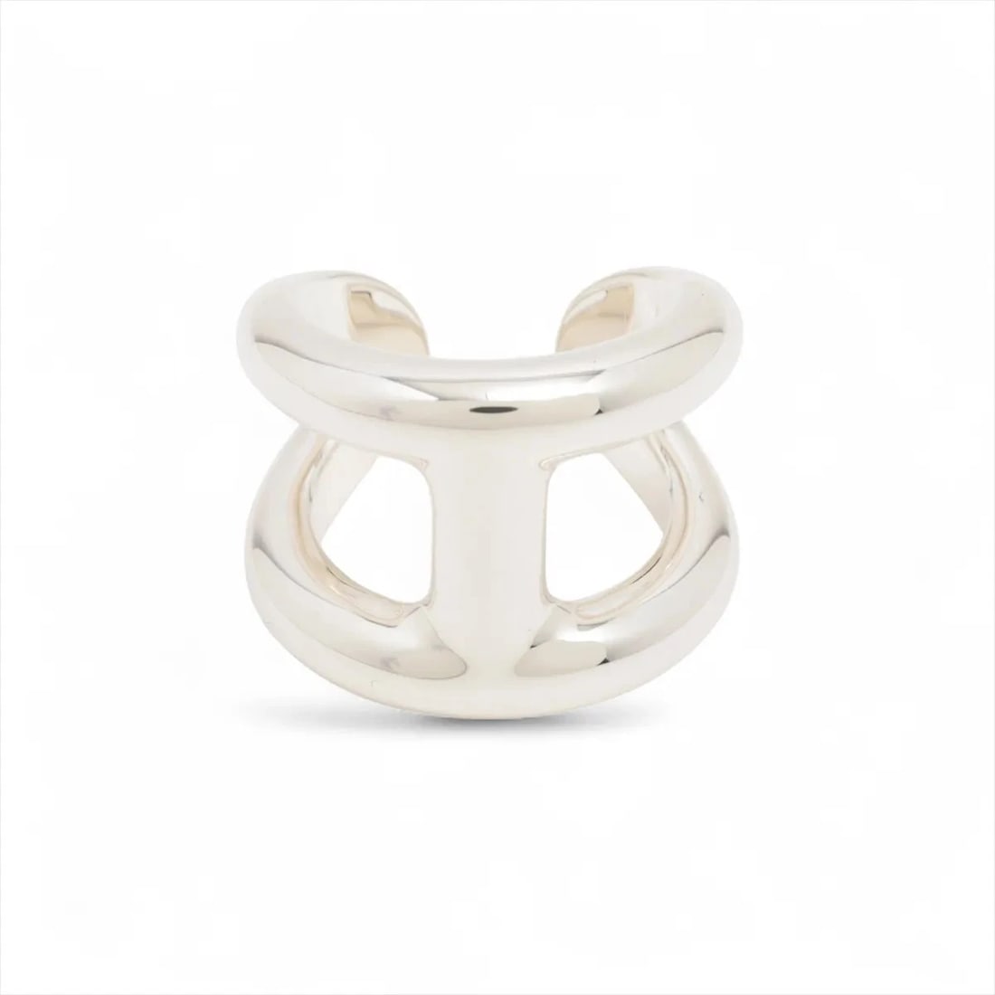 HERMES OSMO'S GM RING: Hermes Osmo's GM Ring Brand: Hermes Type/Style: Ring Material: 925 Color: Silver Size: 4.5 US Accessories: None Accessories Notice: When purchasing pre-owned goods, please refer to the pho