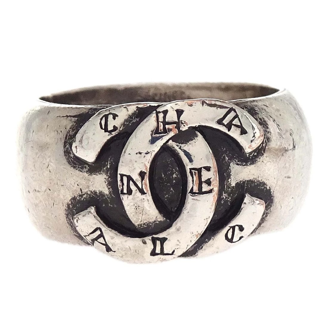 CHANEL SILVER CC RING: Chanel Silver CC Ring Brand: Chanel Type/Style: Ring Material: Silver Plated Color: silver Size: Inner circumference : 52.36 mm Accessories: None Accessories Notice: When purchasing pre-ow