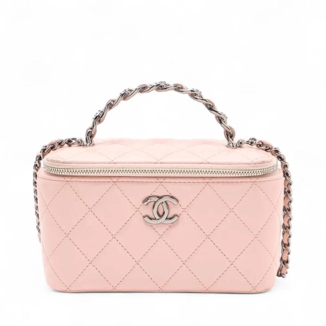 CHANEL MATELASSE CALFSKIN VANITY BAG PINK SILVER: Chanel Matelasse Calfskin Vanity bag Pink Silver Brand: Chanel Type/Style: Vanity bag Material: Calfskin Color: Pink Size: Height:3.7inchLength:6.3inchDepth:3.1inch Accessories: None Acces