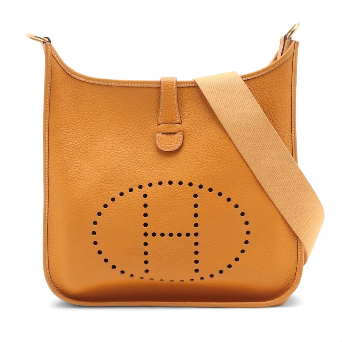 HERMES EVELYN 1 33 GM FJORD NATURAL GOLD: Hermes evelyn 1 33 GM Fjord Natural Gold Brand: Hermes Type/Style: Shoulder bag Material: Fjord Color: Natural Size: Height:13.0inchLength:12.8inchDepth:3.5inch Accessories: None Accessori