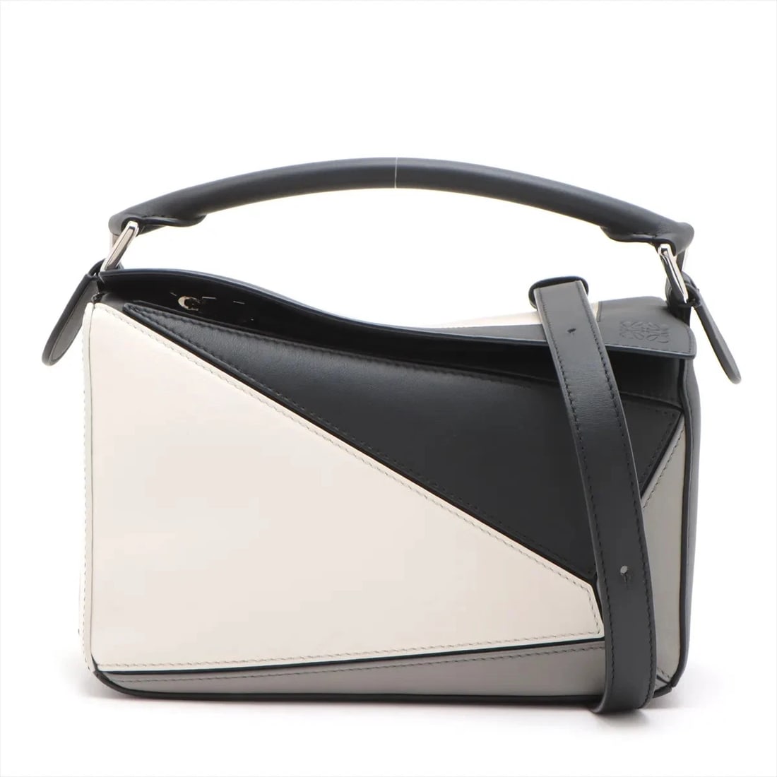 LOEWE X ALBERS PUZZLE BAG SMALL LEATHER 2 WAY SHOULDER BAG: Loewe x Albers Puzzle Bag Small Leather 2 Way Shoulder Bag Brand: Loewe x Albers Type/Style: Shoulder bag Material: Leather Color: Black x gray x beige Size: Height:6.5inchLength:9.6inchDepth:4.1inch 