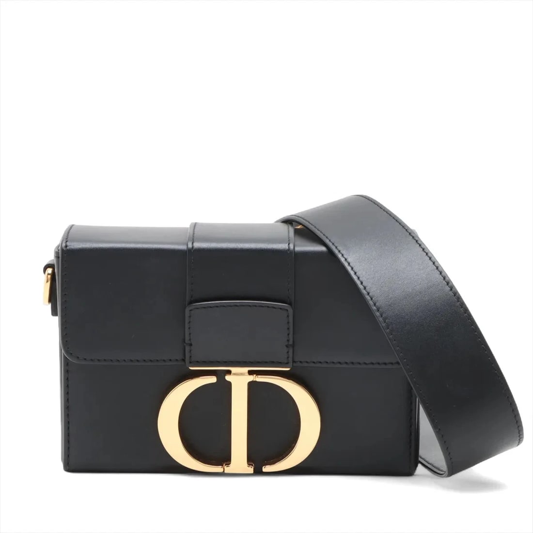 CHRISTIAN DIOR MONTAIGNE 30 LEATHER SHOULDER BAG BLACK: Christian Dior Montaigne 30 Leather Shoulder bag Black Brand: Christian Dior Type/Style: Shoulder bag Material: Leather Color: Black Size: Height:4.5inchLength:6.9inchDepth:2.2inch Accessories: No