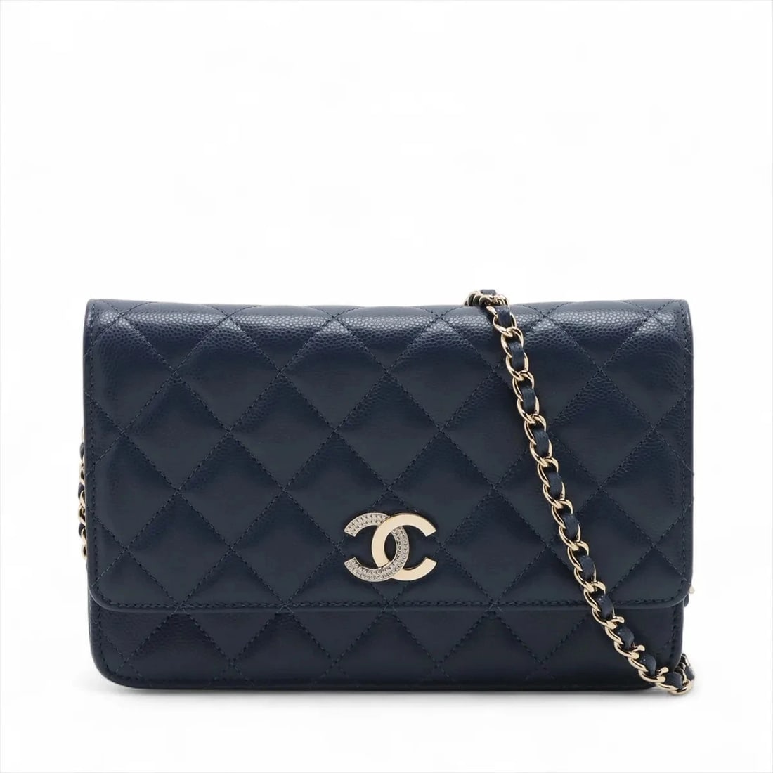 CHANEL MATELASSE CAVIAR SKIN CHAIN WALLET NAVY BLUE: Chanel Matelasse Caviar Skin Chain Wallet Navy Blue Brand: Chanel Type/Style: Shoulder bag Material: Caviar Skin Color: Navy Blue Size: Height:4.9inchLength:7.7inchDepth:1.6inch Accessories: None