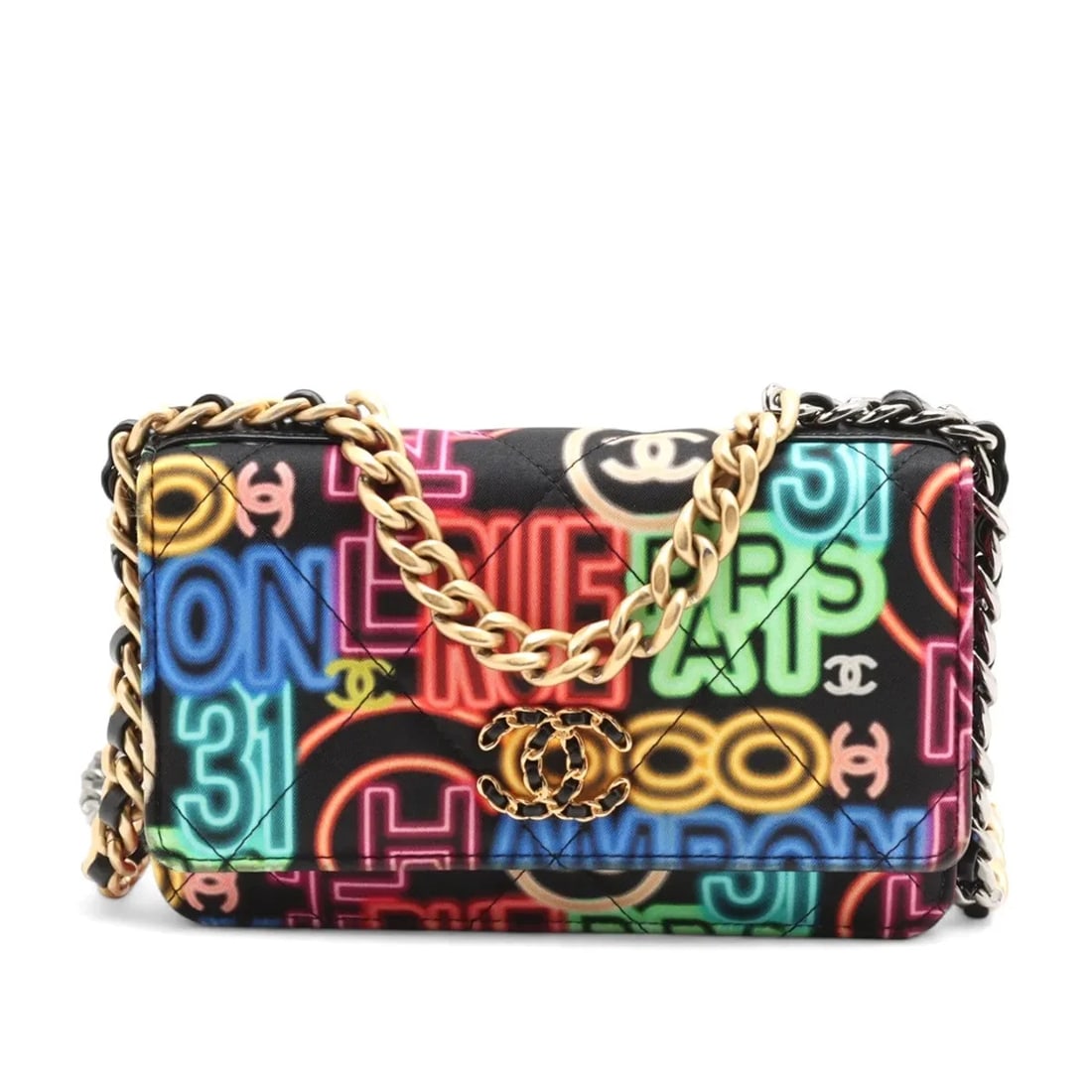 CHANEL CHANEL 19 NYLON X LEATHER CHAIN SHOULDER BAG: Chanel CHANEL 19 nylon x leather Chain Shoulder Bag Brand: Chanel Type/Style: Shoulder bag Material: Nylon & Leather Color: Multicolor Size: Height:4.9inchLength:7.5inchDepth:1.2inch Accessories: