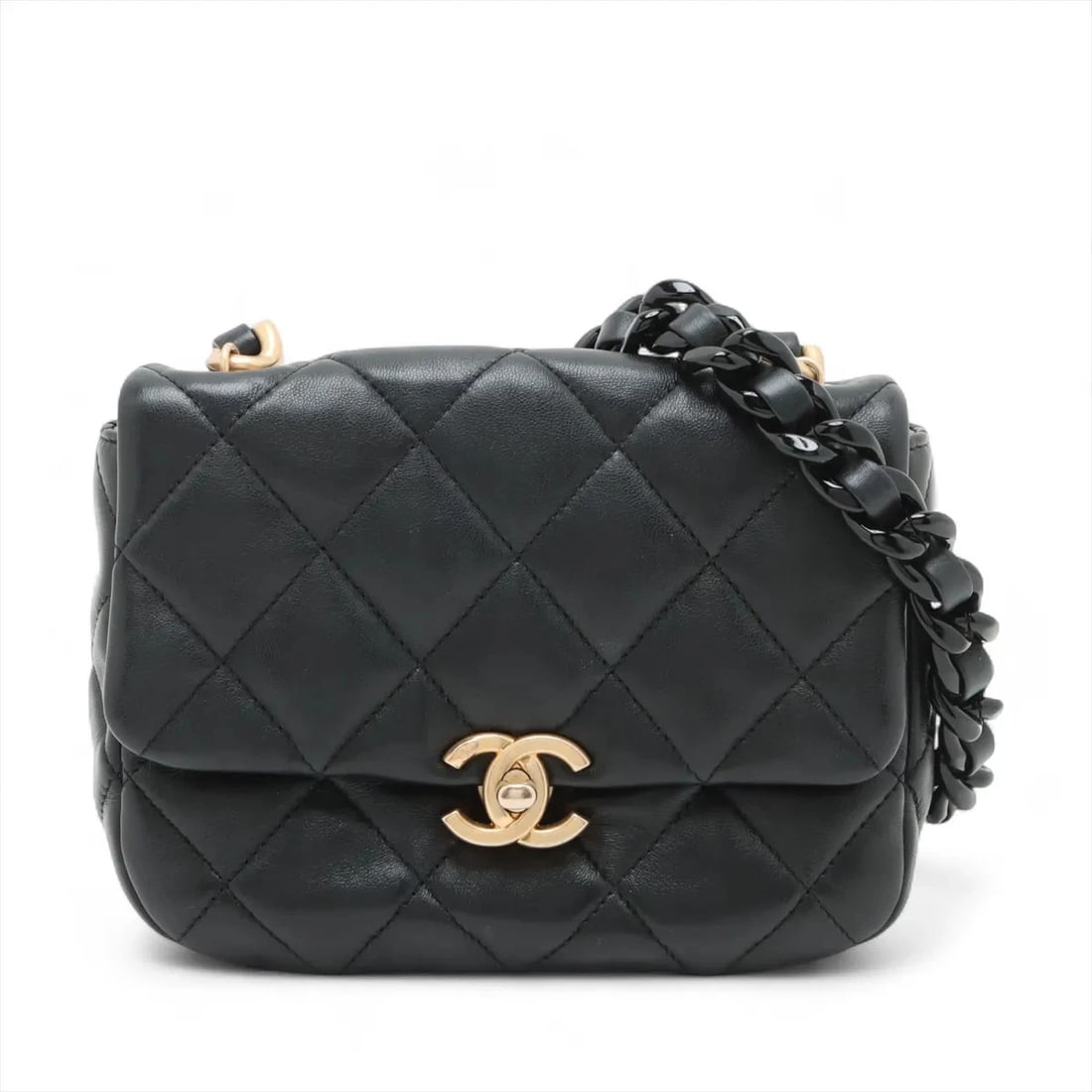 CHANEL MINI MATELASSE LAMBSKIN SINGLE FLAP SINGLE CHAIN BAG: Chanel Mini Matelasse Lambskin Single Flap Single Chain Bag Brand: Chanel Type/Style: Shoulder bag Material: Lambskin Color: Black Size: Height:5.3inchLength:7.1inchDepth:1.8inch Accessories: None